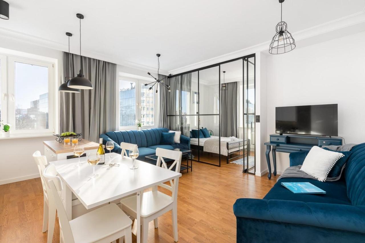 Rent Like - Nowiniarska 8 *